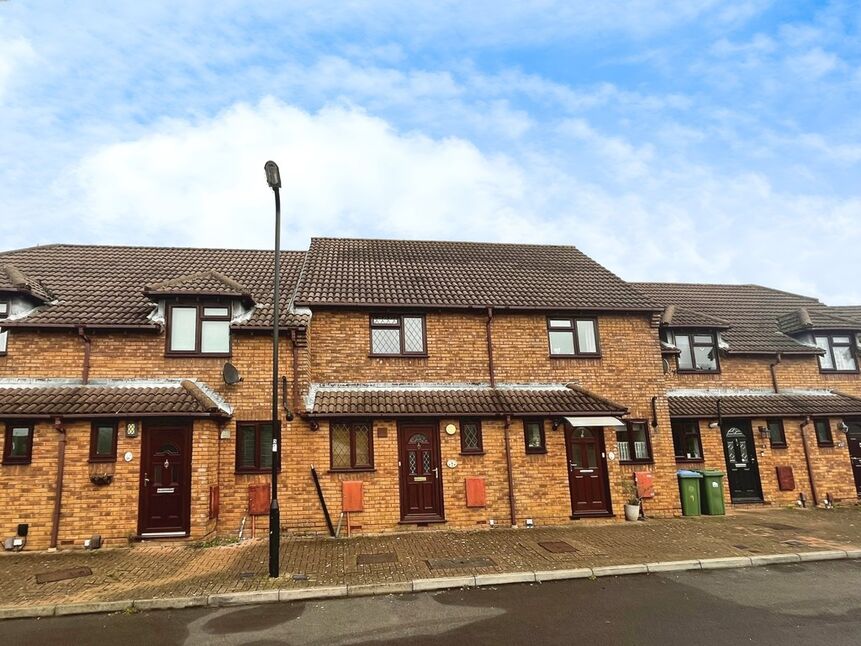 Main image of 2 bedroom  Property to rent, Staith Close, Southampton, Hampshire, SO19