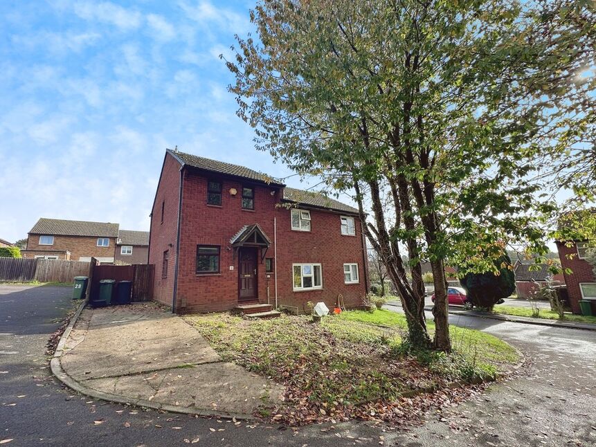 Main image of 2 bedroom  Property to rent, Diligence Close, Southampton, SO31