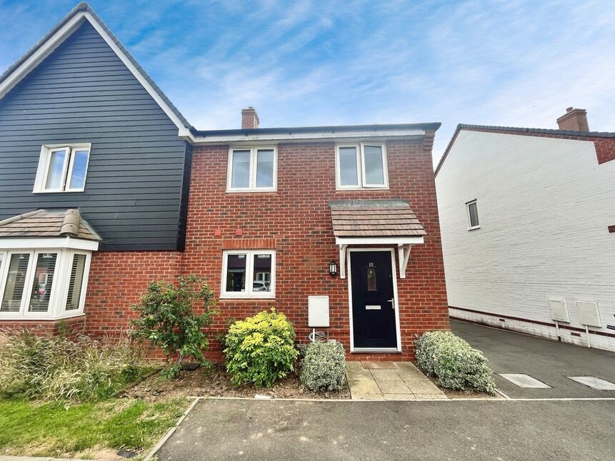 Main image of 3 bedroom  Property to rent, Pearce Row, Southampton, SO32