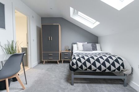 Baileys Road, 7 bedroom  Property to rent, £4,865 pcm