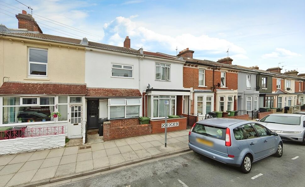 Main image of 4 bedroom  Property to rent, Pretoria Road, Southsea, PO4